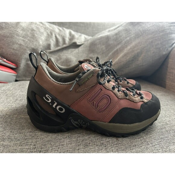Five Ten 5.10 Camp Four Rock Climbing Approach Shoes Womens 8.5 - Picture 1 of 7